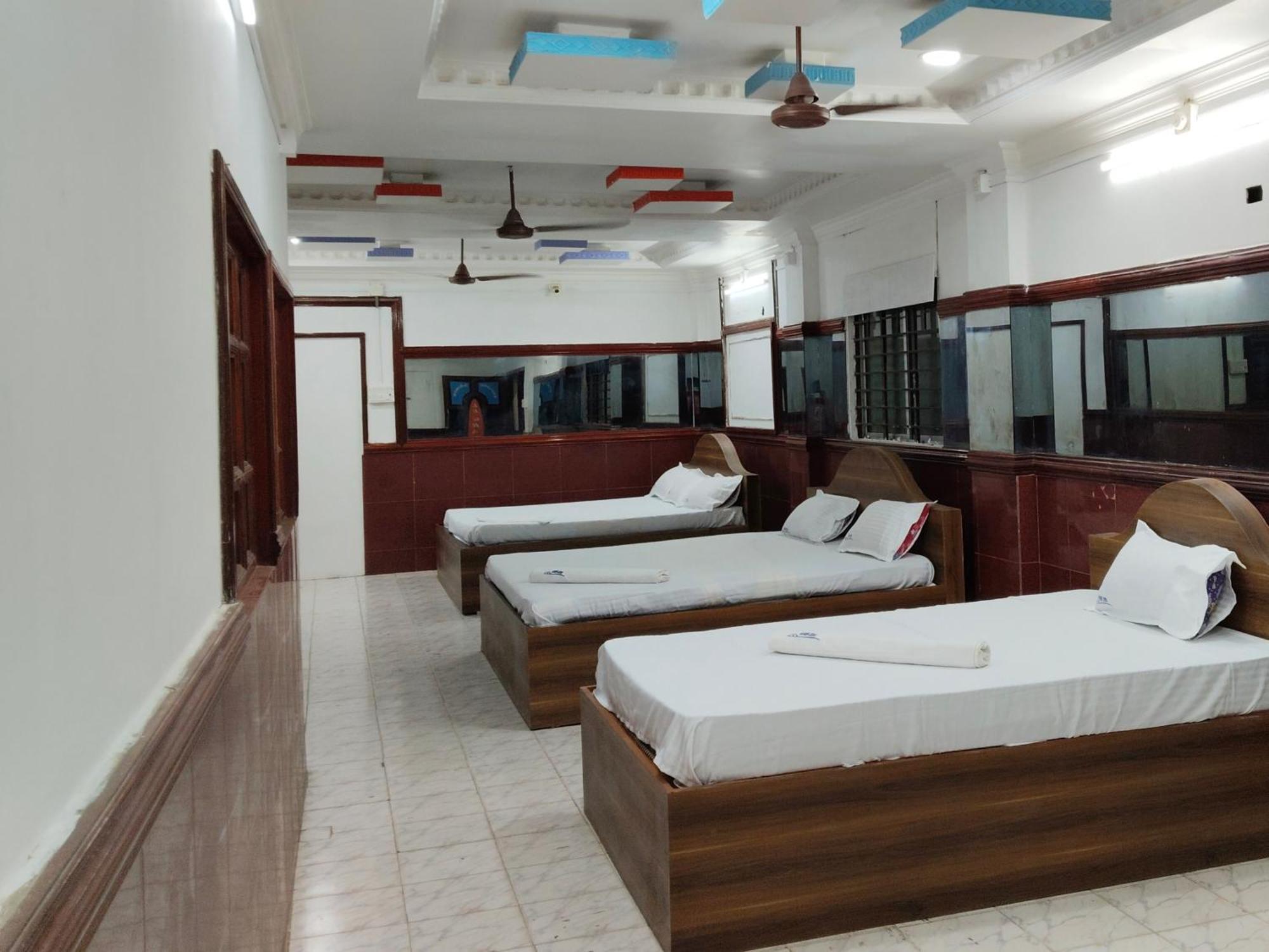 Gsd Inn Guest House Пудучеррі Номер фото